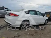 2017 Ford FUSION фото