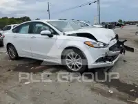 2017 Ford FUSION фото