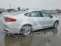 2017 Ford FUSION фото