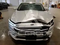 2017 Ford FUSION фото