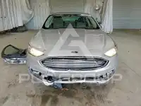 2017 Ford FUSION фото