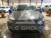2017 Ford FUSION фото