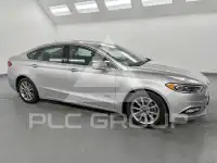 2017 Ford FUSION photo