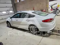 2017 Ford FUSION фото