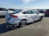 2017 Ford FUSION фото