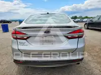 2017 Ford FUSION фото
