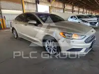 2017 Ford FUSION фото