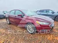 2017 Ford FUSION фото
