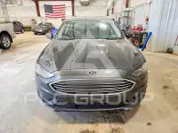 2017 Ford FUSION фото