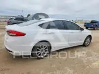 2017 Ford FUSION фото
