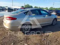 2017 Ford FUSION photo