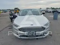 2017 Ford FUSION photo
