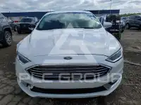 2017 Ford FUSION фото