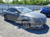2017 Ford FUSION фото