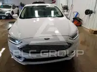 2017 Ford FUSION фото