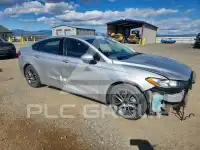 2017 Ford FUSION фото