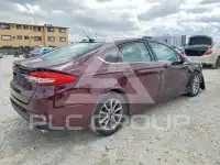 2017 Ford FUSION фото