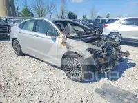 2017 Ford FUSION photo