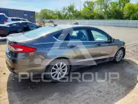 2017 Ford FUSION фото