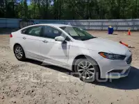 2017 Ford FUSION photo