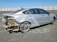 2017 Ford FUSION фото