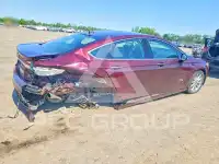 2017 Ford FUSION фото