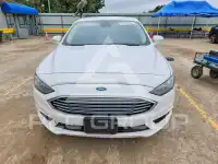 2017 Ford FUSION фото