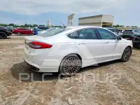 2017 Ford FUSION фото