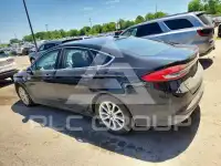 2017 Ford FUSION фото
