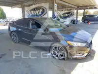 2017 Ford FUSION фото