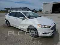 2017 Ford FUSION фото