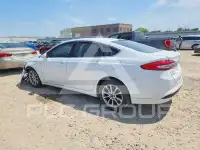 2017 Ford FUSION фото