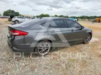 2017 Ford FUSION фото