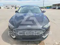 2017 Ford FUSION фото