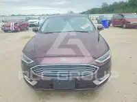 2017 Ford FUSION фото
