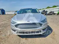 2017 Ford FUSION фото