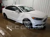 2017 Ford FUSION фото