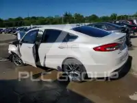 2017 Ford FUSION фото