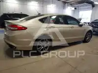 2017 Ford FUSION фото