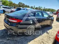 2017 Ford FUSION фото