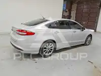 2017 Ford FUSION фото