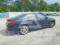 2017 Ford FUSION фото