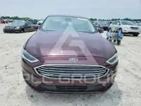 2017 Ford FUSION фото