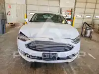 2017 Ford FUSION фото