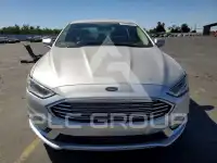 2017 Ford FUSION фото
