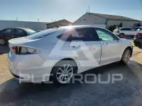 2017 Ford FUSION фото