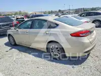 2017 Ford FUSION фото