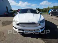 2017 Ford FUSION фото