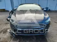 2017 Ford FUSION фото