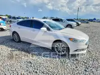 2017 Ford FUSION фото